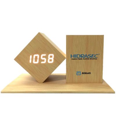 wooden clock with pen holder